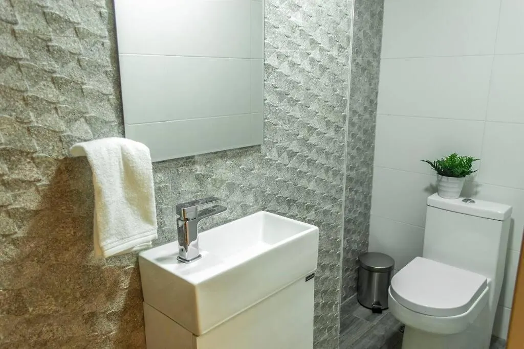 Burungos Place At Britney Tower IV C-5 Santo Domingo Apartamento